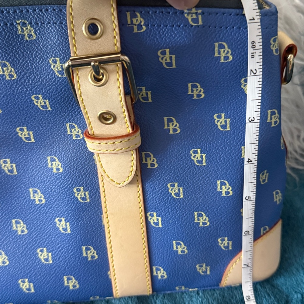 Y2K Dooney & Bourke Vintage Leather shoulder  bag Blue Cream monogram NEARLY NEW - Picture 17 of 17